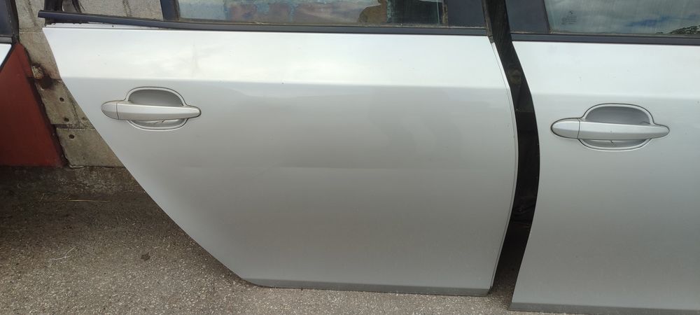 BMW E60 E61 drzwi lewe prawe przód lub tył 354/7 Titansilber Metallic