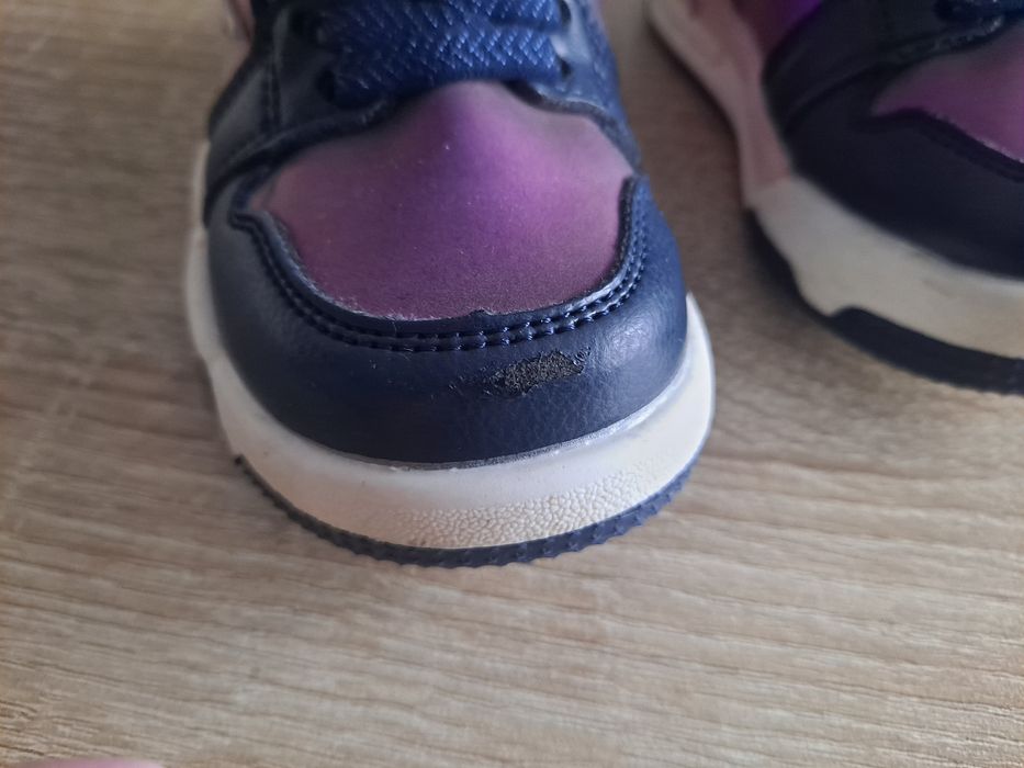 Buty dziecięce rozmiar 21 wkładka 13.5