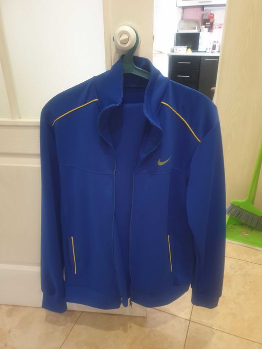 Новый мужской спортивный костюм