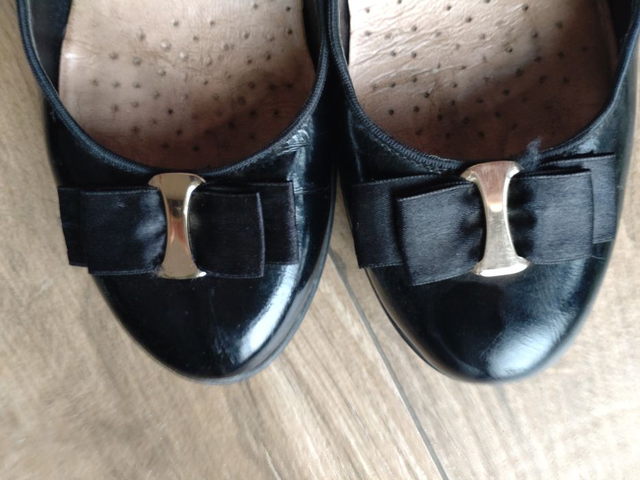 Półbuty skórzane 39 lakier