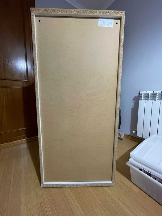 Roupeiro e camiseiro quarto de criança