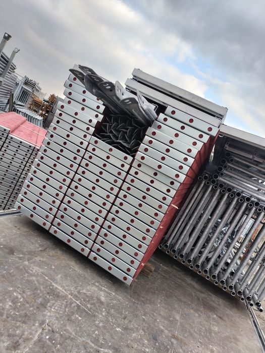 Rusztowanie 200m2 systemowe plettac Wyprzedaż