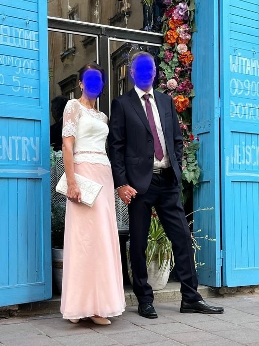 Piękna suknia balowa