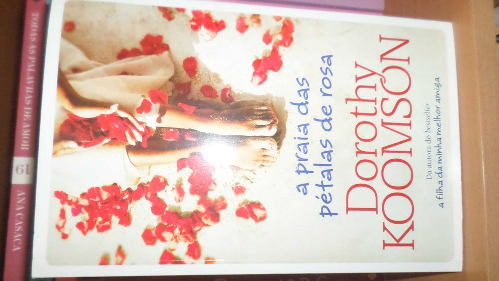 A Praia das Pétalas de Rosa de Dorothy Koomson