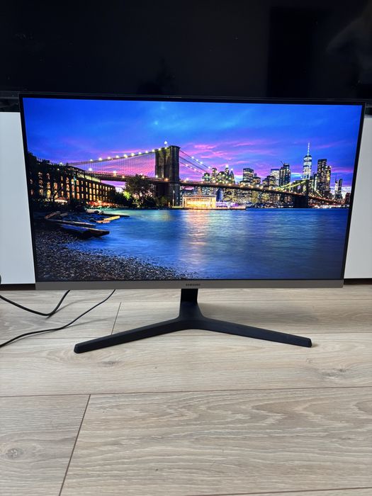 Monitor Samsung 28”, 4K