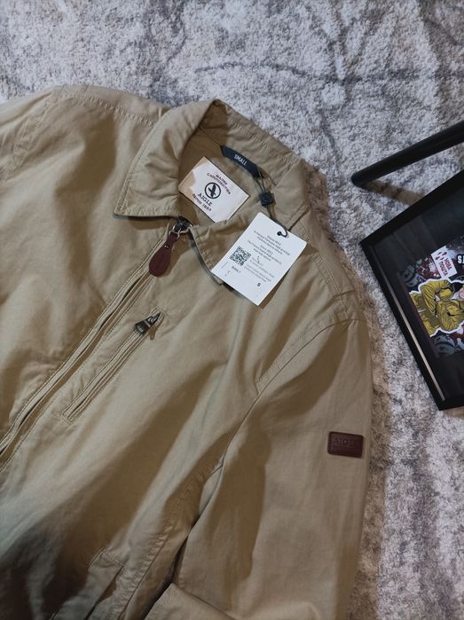 Бомбер від Aigle