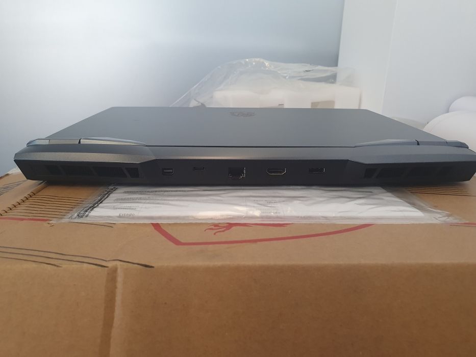 MSI GE66 RAIDER (RTX 3080 - ecrã 4k OLED) c/ garantia