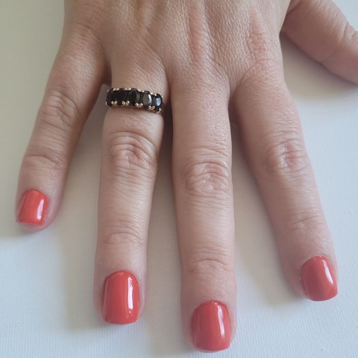 Złoty pierścionek z szafirami 585