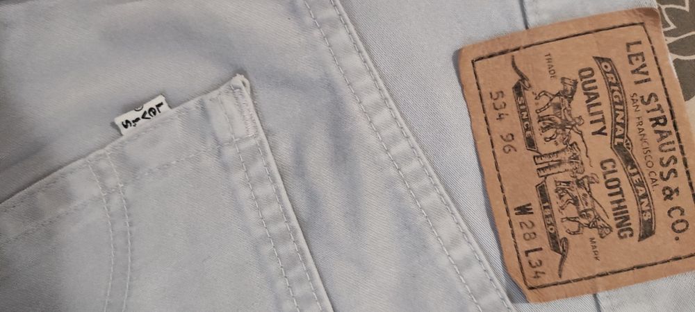 Levi's skinny W28 L34 Levi's 534 Levi's 28/34