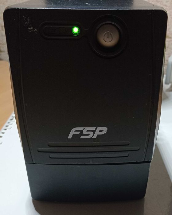 Джерело безперебійного живлення