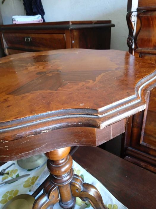 Stolik zabytkowy - 300 zł