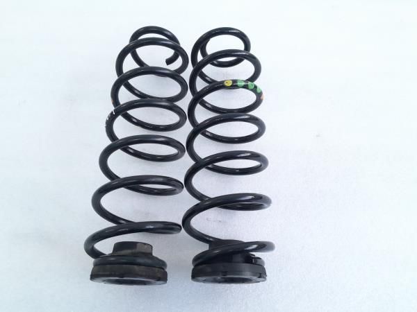 Mola de suspensão trás direita VOLKSWAGEN Polo (6R, 6C)