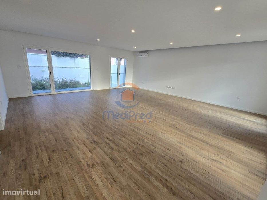 Moradia T4+1 NOVA | Casal de São Sebastião, Famões