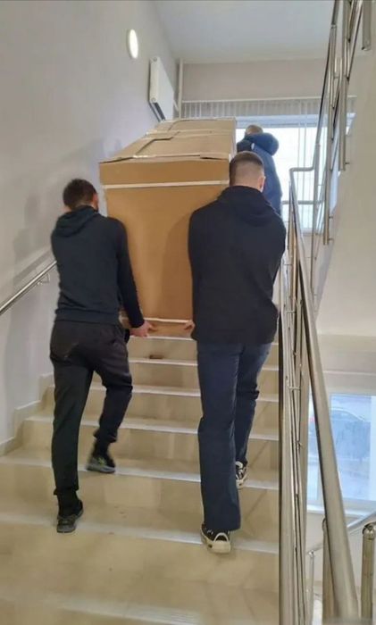 Грузчики, услуги грузчиков,  разнорабочие, занос стройматериалов