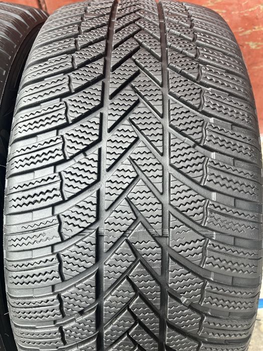 245/45/18 R18 Brigestone Blizzak LM005 зима 2 шт ціна за 1 шт