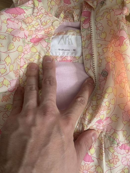 Ветровка джинси, платья на 2 р