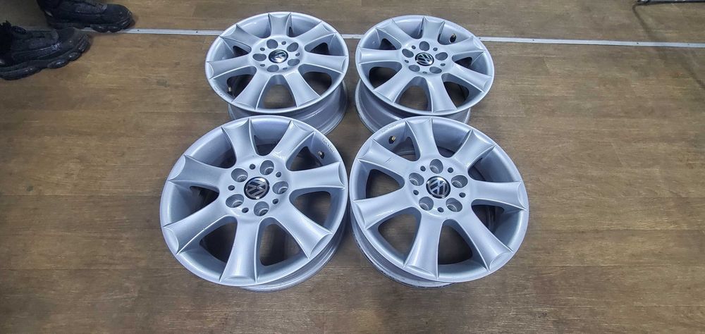 Диски 5 112 R15 B.A.T. Germany Volkswagen VWAG 6J, ET45, ЦО57,1