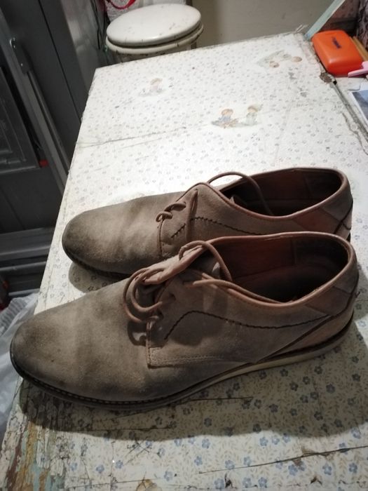 Vendo sapatos novos para homem bom estado