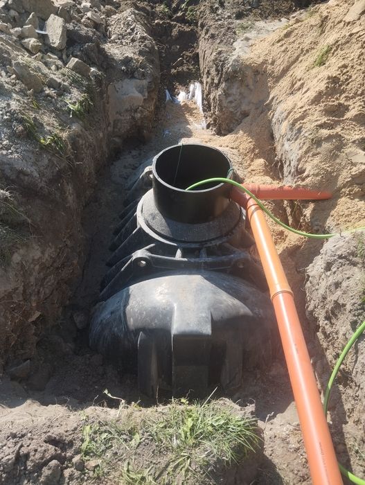 Przydomowa oczyszczalnia ścieków , zbiorniki na wodę