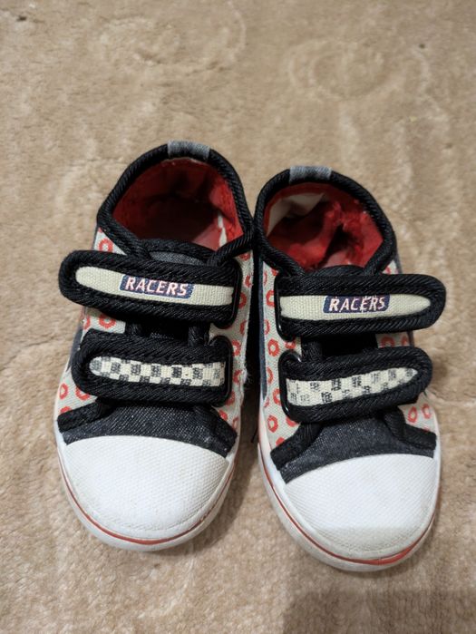 22 trampki/ tenisówki Mc Quenn