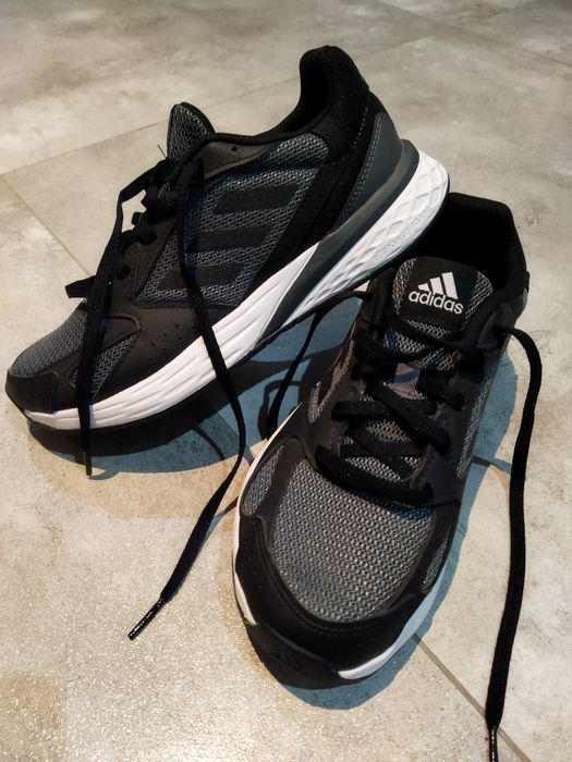 Buty damskie do biegania Adidas Response Foam r. 36  2/3