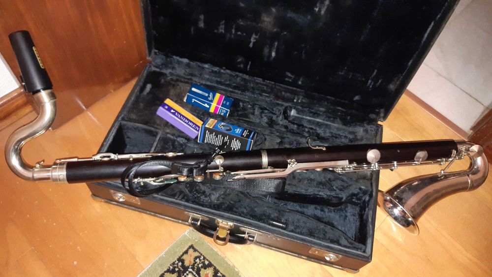 Clarinete Baixo ( madeira) Si bemol Leblanc France