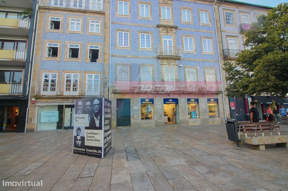 Excelente Escritório no centro de Barcelos! BAIXA DE PREÇO!