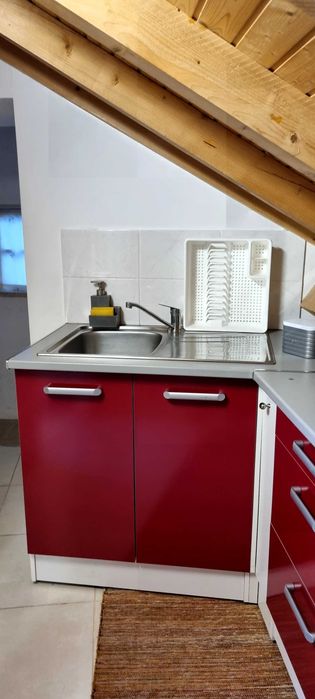 Arrenda-se Quarto e Estúdio a Estudantes