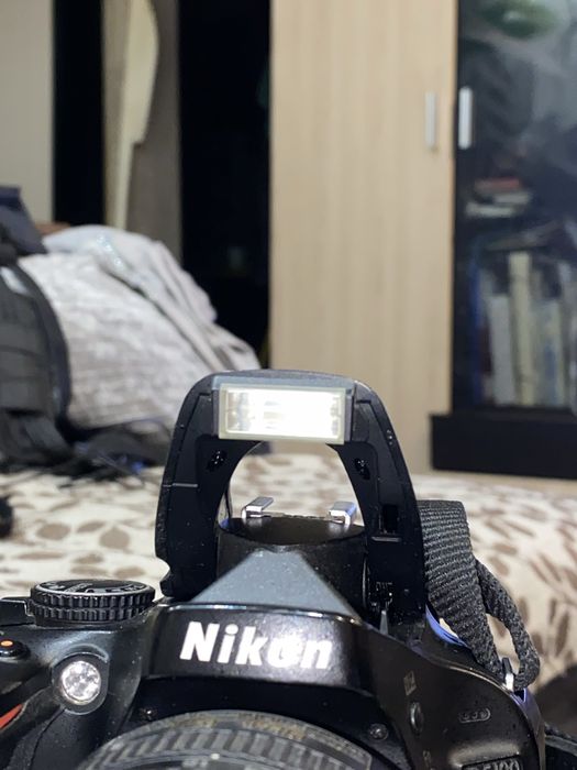 Зеркальный фотоопарат никон д5100 в хорошем состоянии пользевался редко