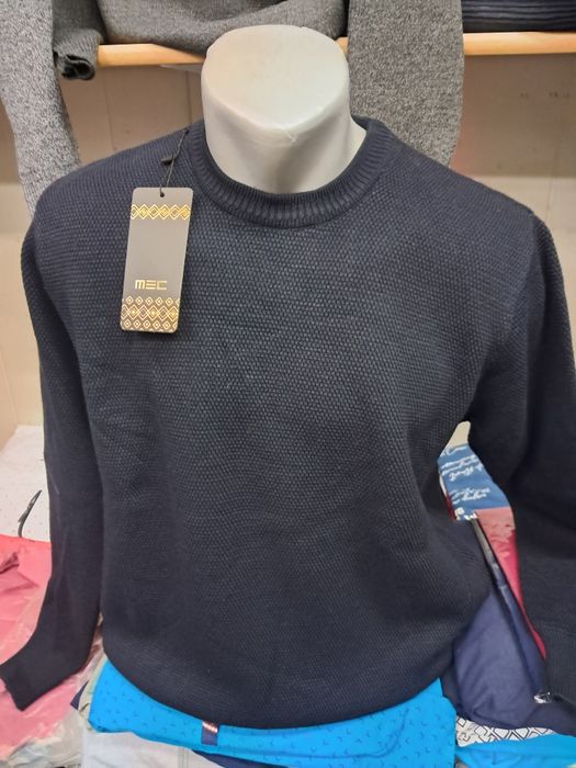 Sweter męski czarny M.