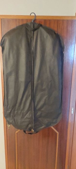 Fato Italiano Calça +  Colete + Casaco +  Gravata + Sapatos em Pele Genuína NOVO usei apenas 8Horas paguei 1200€