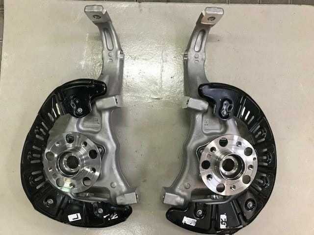 Кулак Ступица Цапфа Mercedes-Benz AMG GT 4 X290 W290