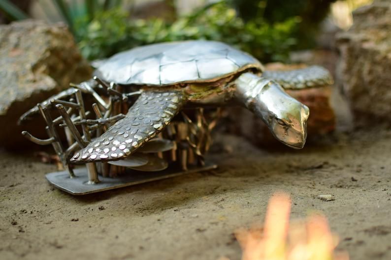 (под заказ)скульптура морской черепахи из нерж стали руч работы
