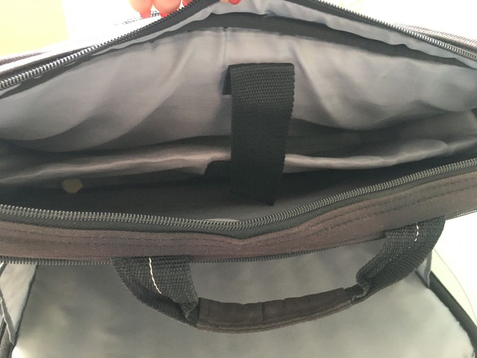 Mala para portateis bem estimada Targus