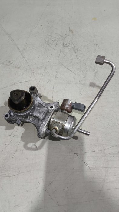 Bomba injetora de alta pressão BMW gasolina 116/118/120i Serie 1/3 (F29/F21/F30/F31/F35)  7607.159