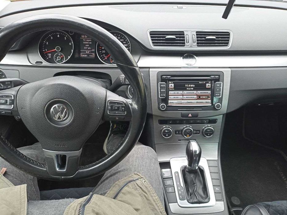 Продам Volkswagen Passat 2012 метан/бензин