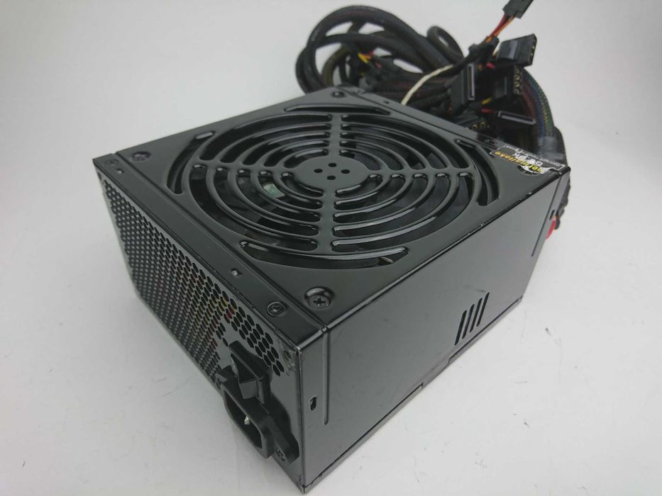 БЖ Thermaltake Toughpower 750W, PCI-E 2x6pin, A-PFC, 80 PLUS, пломба