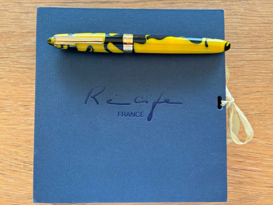 Caneta Récife Marmoreada Amarela