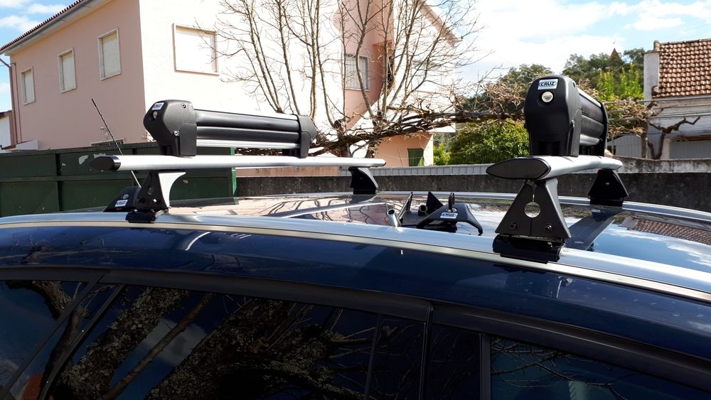 Barras tejadilho e porta skis para Ford Focus