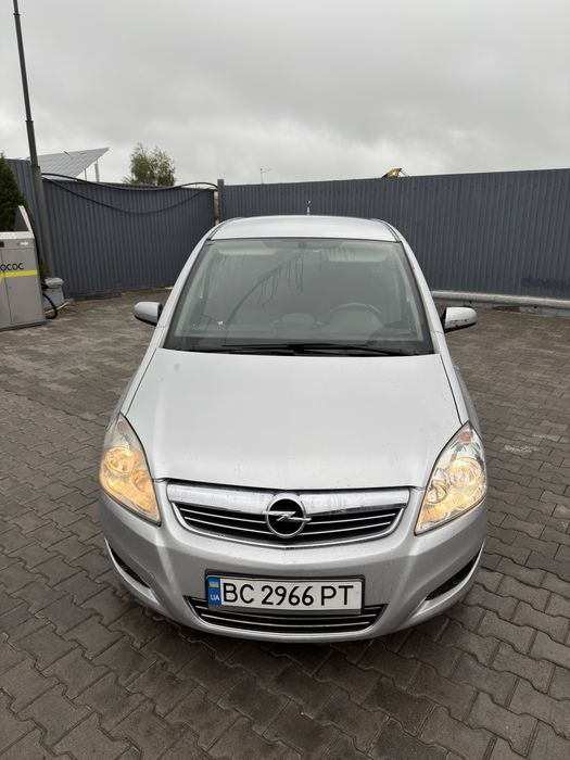 Opel Zafira 1.7 tdi , 2010 рік