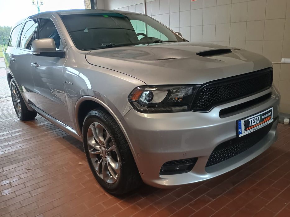 Dodge Durango 5,7 hemi polskie menu po detailingu hak 3t