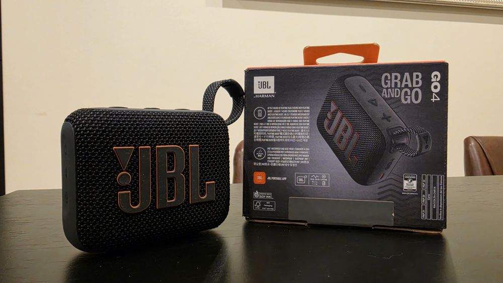 Coluna JBL GO 4 nova
