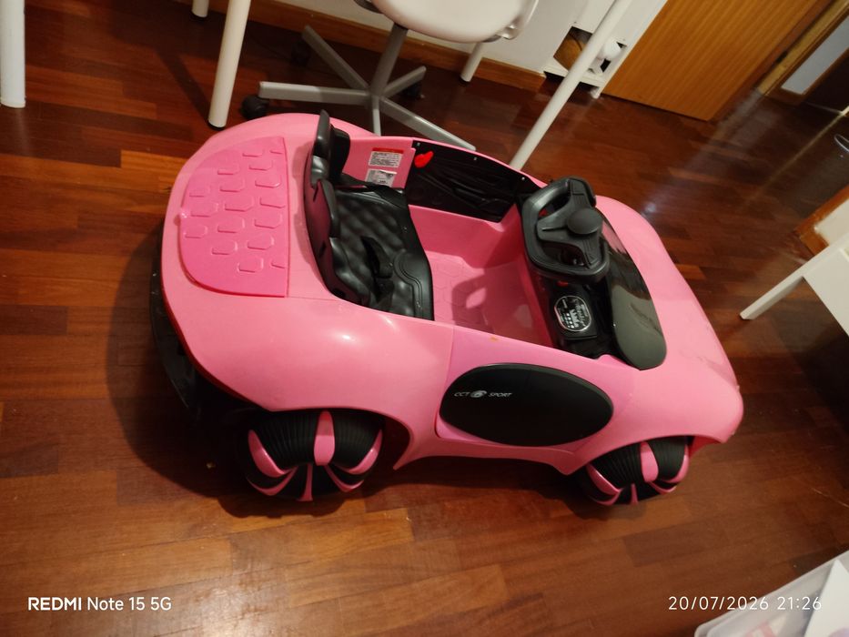 Carrinho para cabeleireiro ou barbeiro infantil
