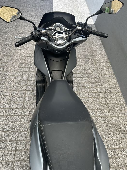 Honda PCX impecavel