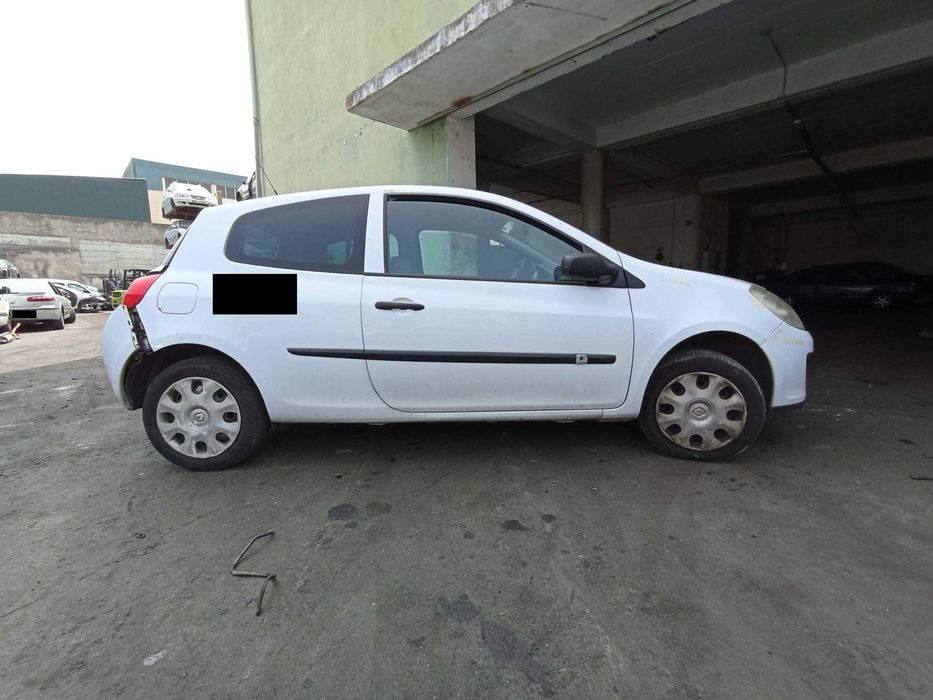 Renault Clio para peças