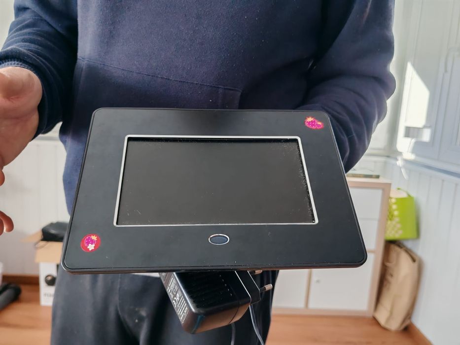 Moldura digital de 7 polegadas