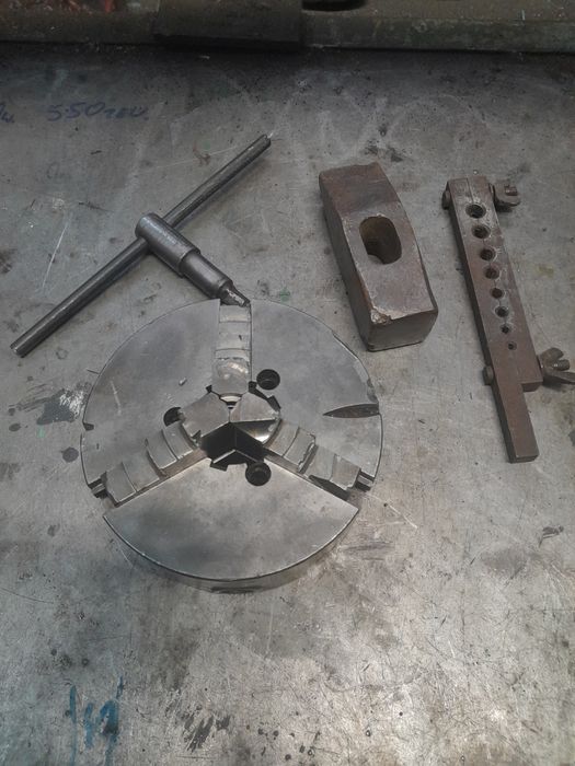 Uchwyt tokarski bison 160