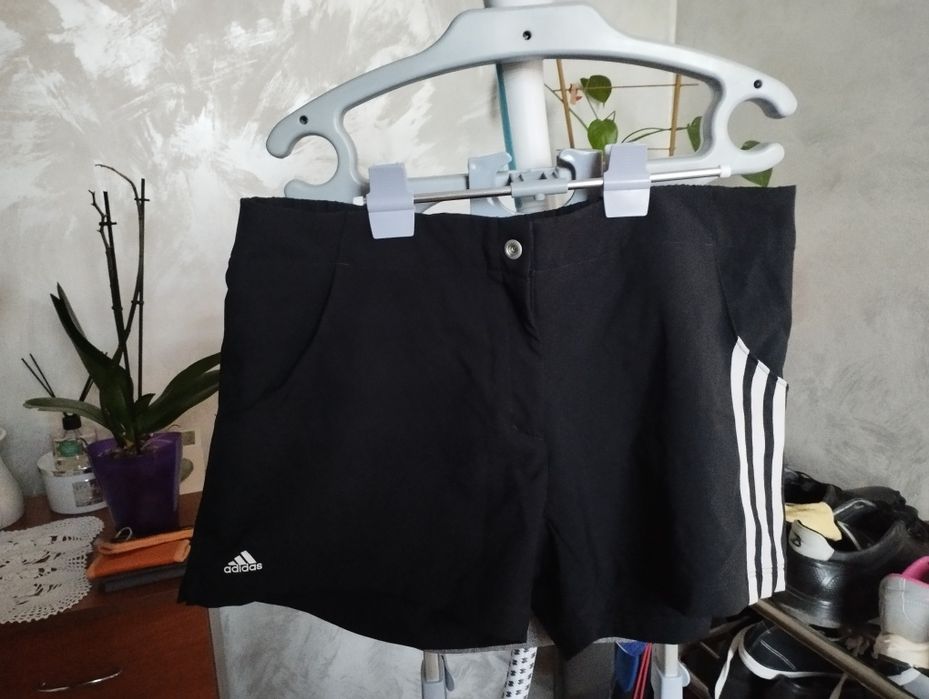 Спортивні жіночі шорти Adidas CLIMA LITE