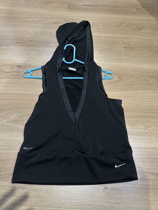 Top treningowy nike szybkoschnacy xs