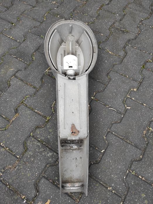 Lampa uliczna/podwórkowa 125W sprawna!